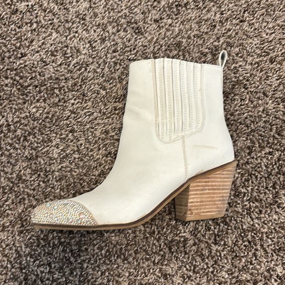 Deanna ankle boot size 7 - Picture 2 of 3